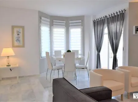 Apartment Naranjos De