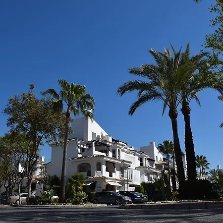 Apartment Naranjos De