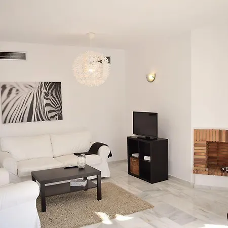 Apartment Naranjos De